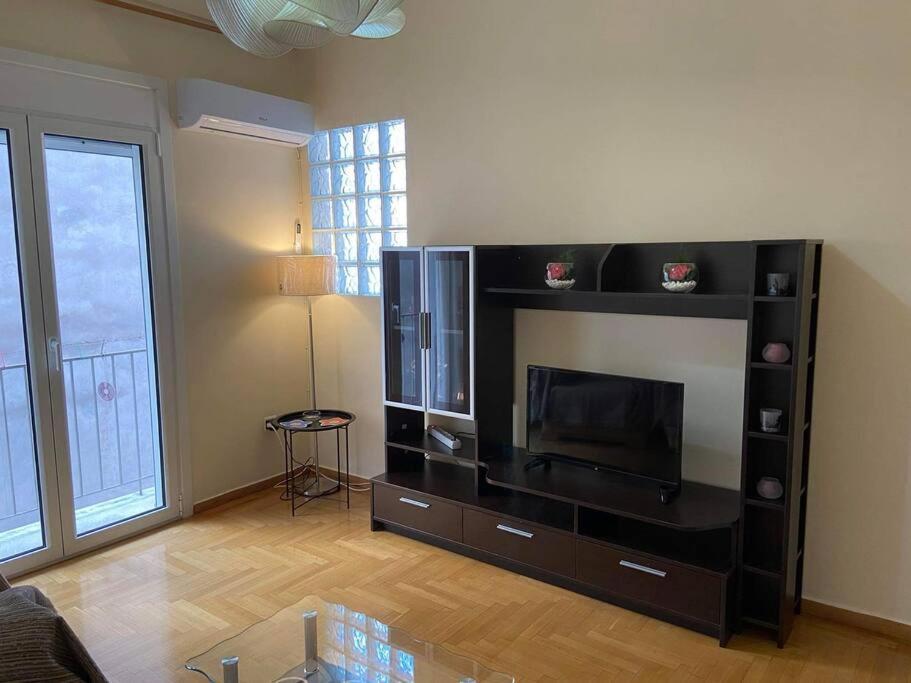 Cozy Apartment In The Heart Of Афины Экстерьер фото