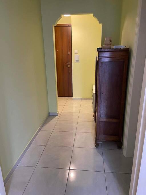 Cozy Apartment In The Heart Of Афины Экстерьер фото